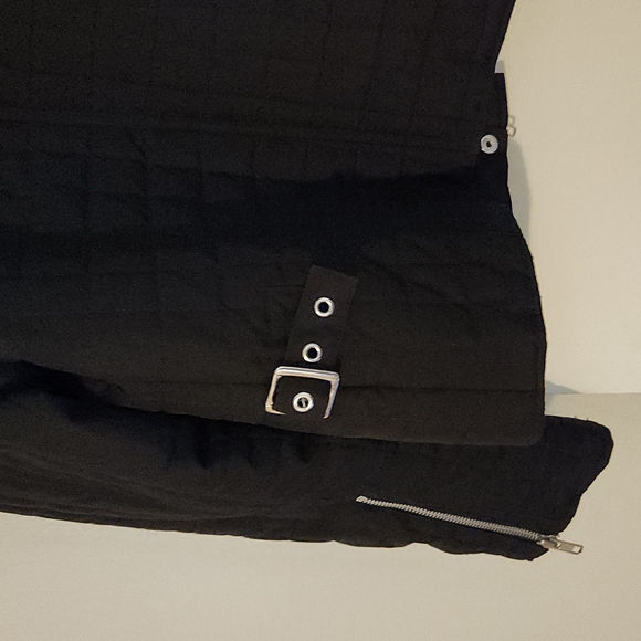 Jacket - Picture 4 of 5